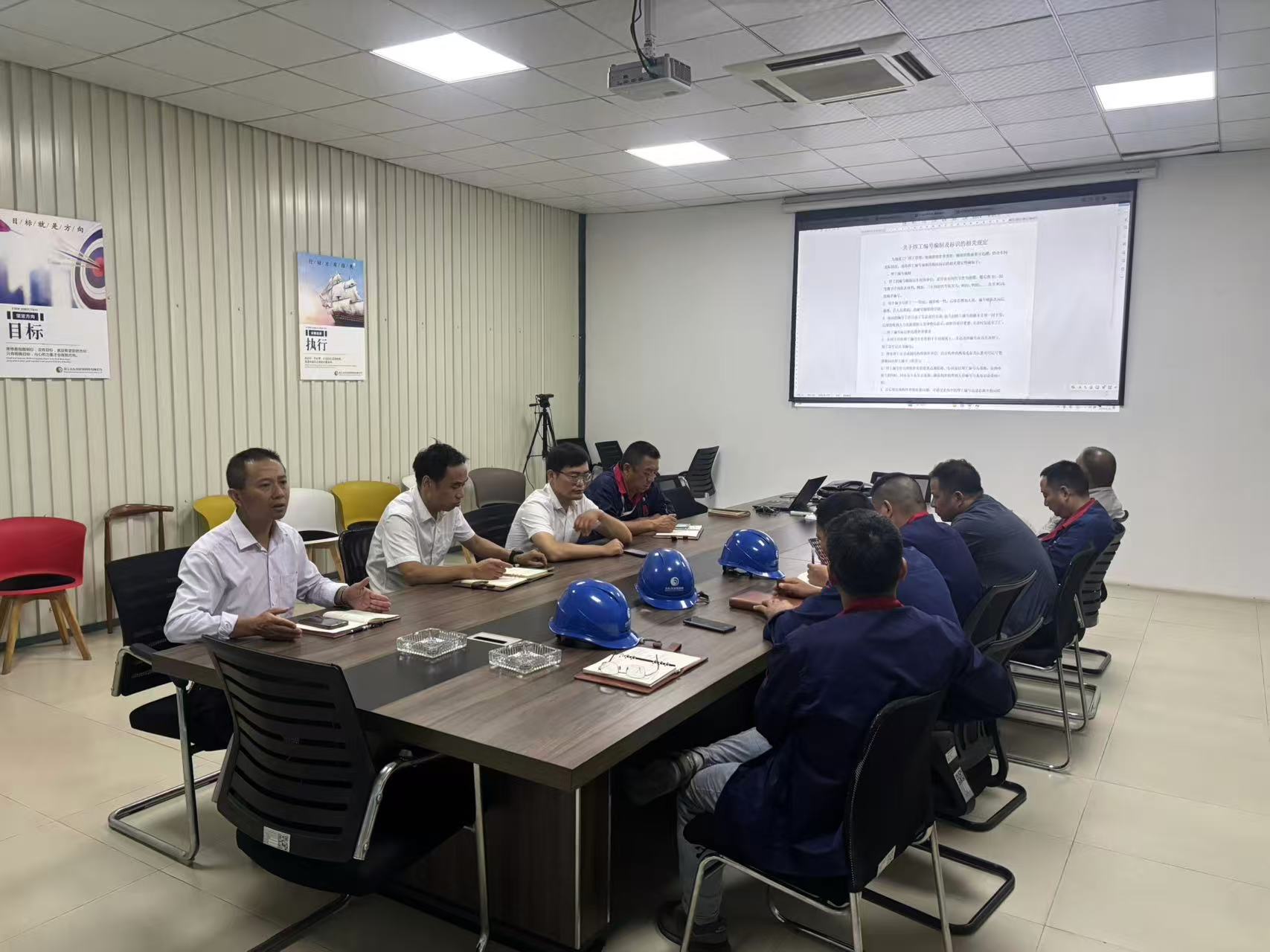 0fb31ad36d7819b4f435fc2fbf83efc5.jpg 0fb31ad36d7819b4f435fc2fbf83efc5.jpg